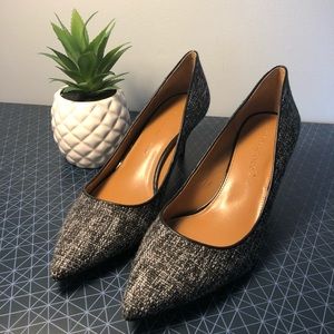 NWOT Banana Republic Sz 9 B&W Tweed Heels